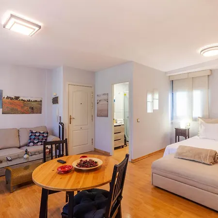 Flatguest Artiles Apartment